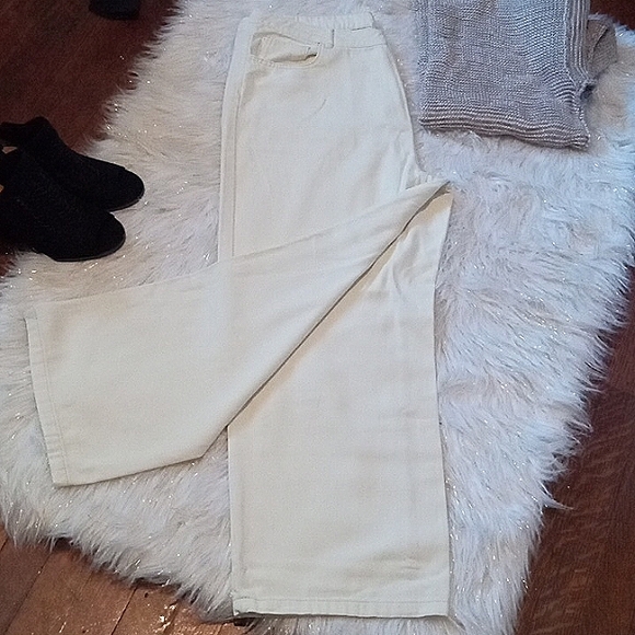 Shein Jean - Picture 1 of 6